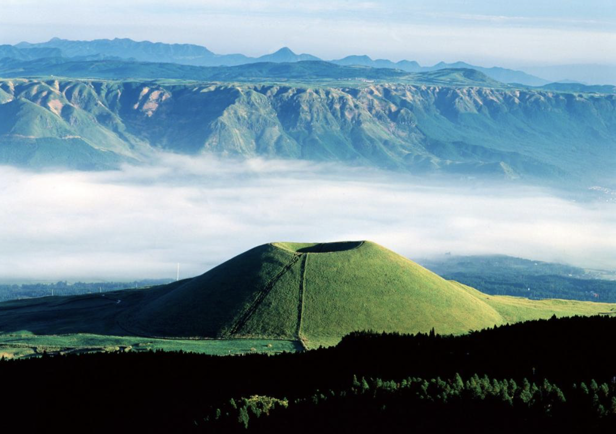 阿蘇山　観光